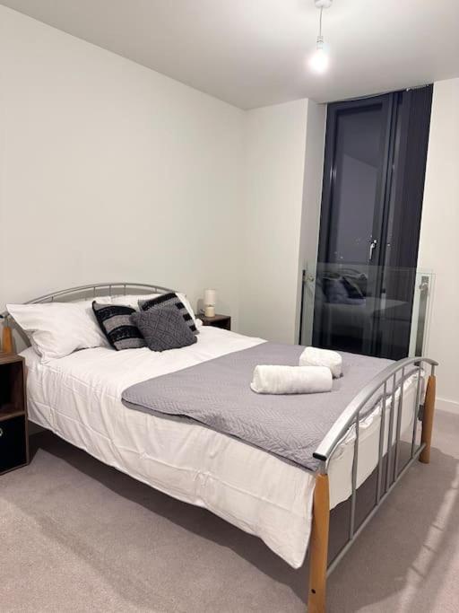Stylish 2 Bedroom Apartment مانشستر المظهر الخارجي الصورة