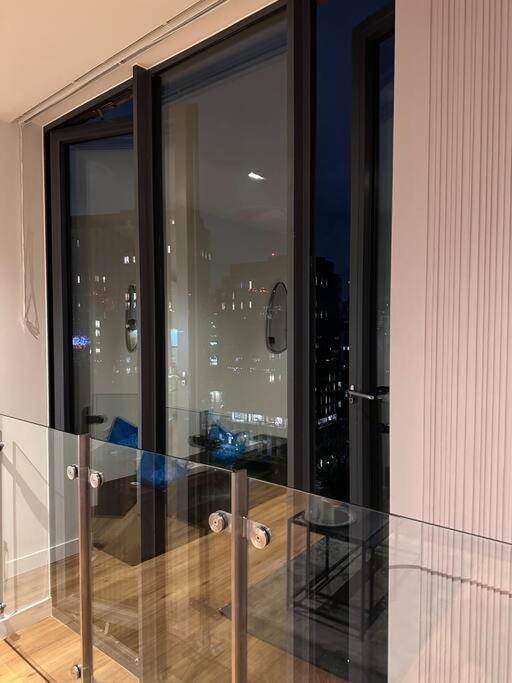 Stylish 2 Bedroom Apartment مانشستر المظهر الخارجي الصورة